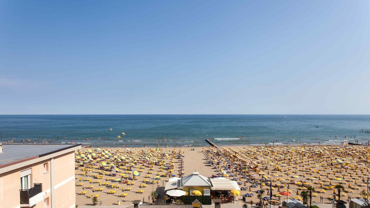 Hotel Rosanna 3 Stelle Superior Τζεσόλο Λίντο Εξωτερικό φωτογραφία